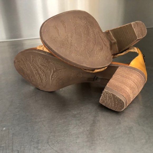 New leather sandals - Picture 2 of 3